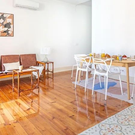 Lejlighed Stylish Private » 3 Bedrooms » A/c » Near Metro Lisboa