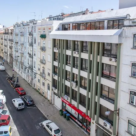 Stylish Private » 3 Bedrooms » A/c » Near Metro Lejlighed *