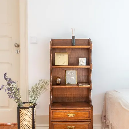 Stylish Private » 3 Bedrooms » A/c » Near Metro *