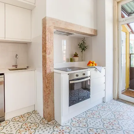 Stylish Private » 3 Bedrooms » A/c » Near Metro Lejlighed *