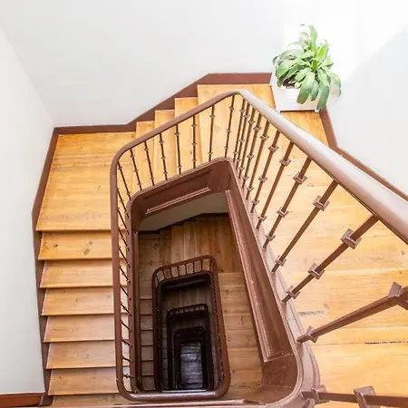 Stylish Private » 3 Bedrooms » A/c » Near Metro